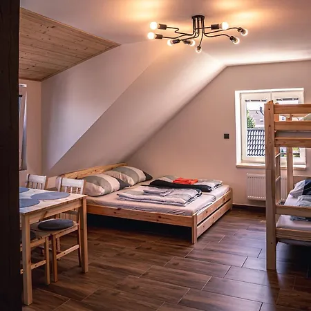 Red Pine Appartement *