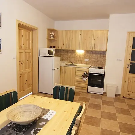 Apartment Red Pine Vlachovice