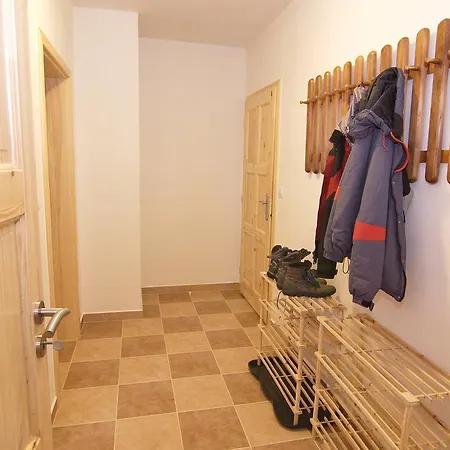 Red Pine Apartment *