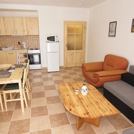 Appartamento Red Pine *